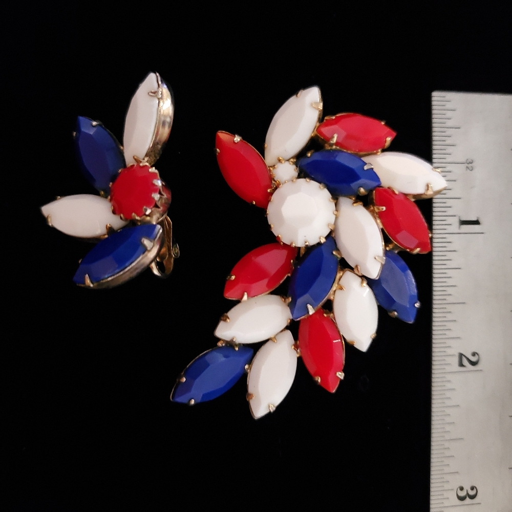 Vintage Patriotic Red White and Blue Set - Picture 2 of 4